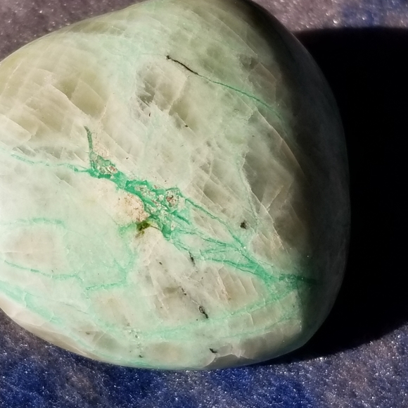 Rare Natural Green Moonstone hearts - Picture 4 of 9